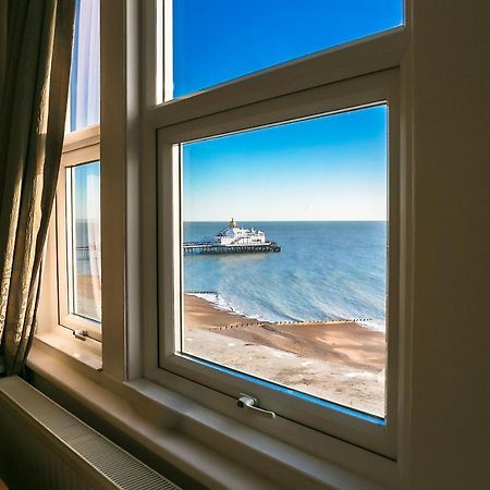 The Cumberland Hotel Eastbourne Exterior photo